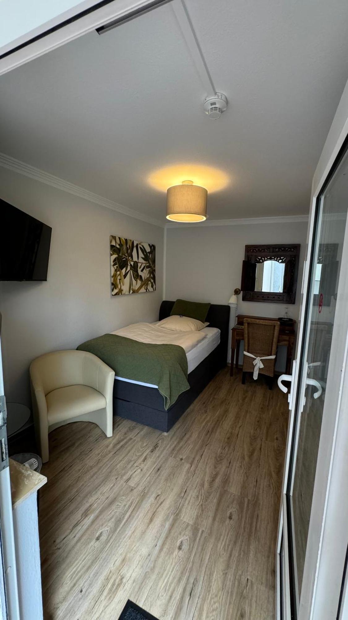 Goethe Hotel Bad Pyrmont Pokoj fotografie