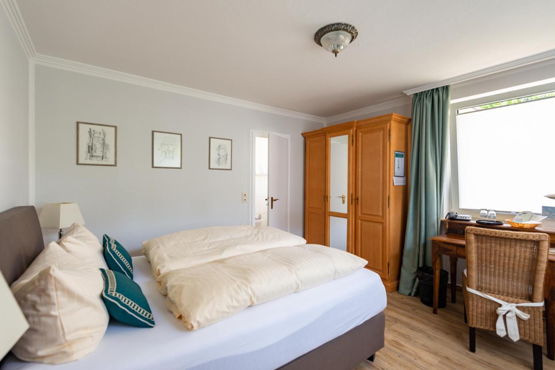 Goethe Hotel Bad Pyrmont Pokoj fotografie